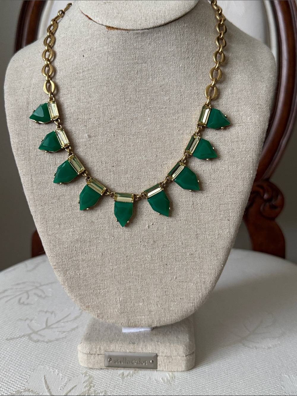 Stella & Dot Eye Candy Necklace